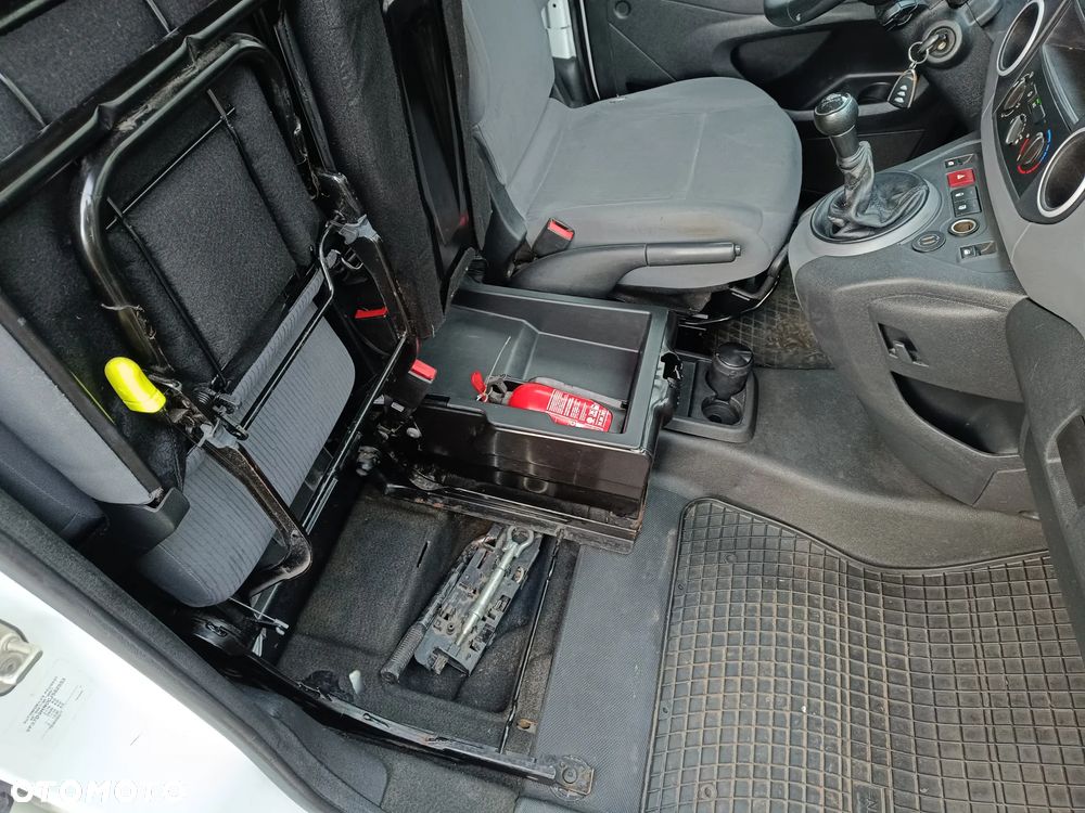 Peugeot Partner - 28