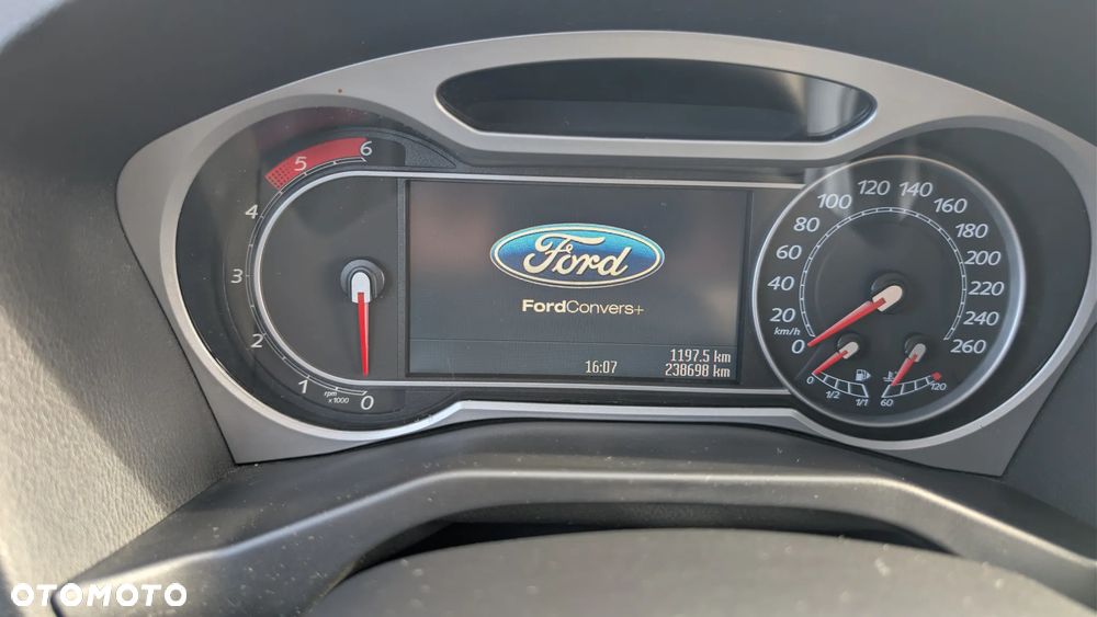 Ford Mondeo 2.0 TDCi Titanium X - 2