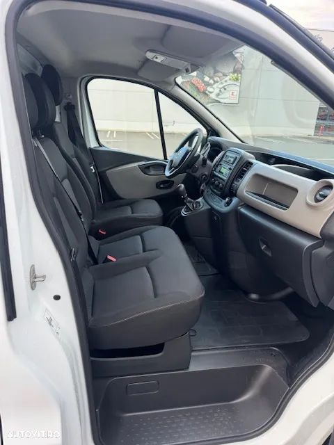 Renault TRAFIC - 4