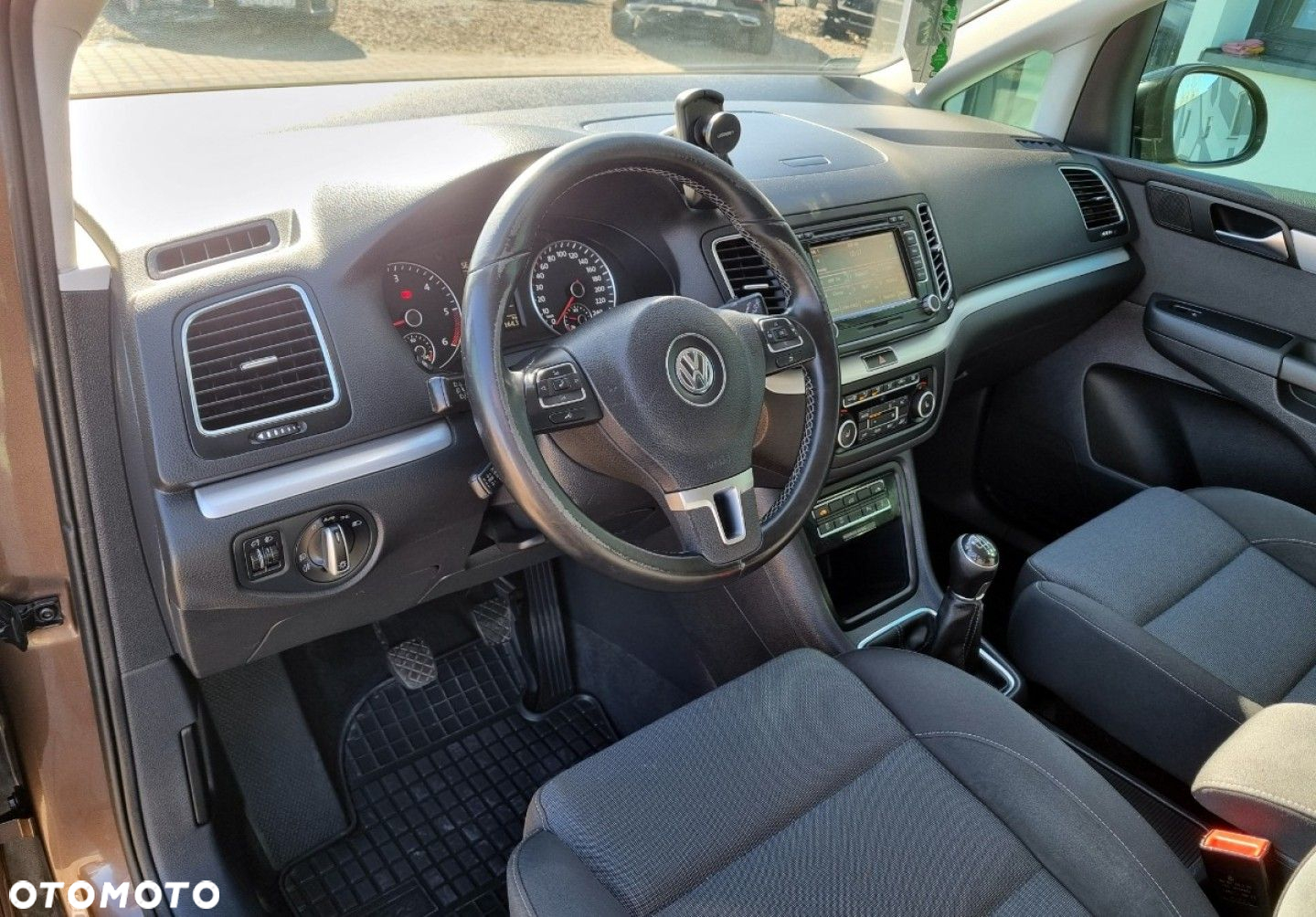 Volkswagen Sharan - 10