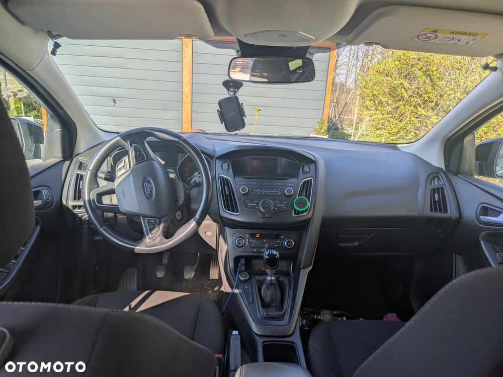 Ford Focus 1.5 EcoBoost SYNC Edition ASS - 6