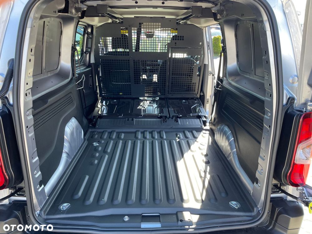 Opel Combo Cargo Combo Cargo Załogowy XL Diesel 102 KM Manual - 14