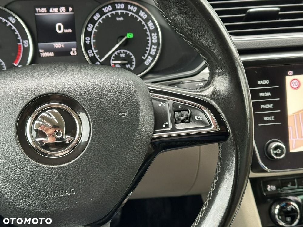 Skoda Superb 2.0 TDI 4x4 DSG Style - 27