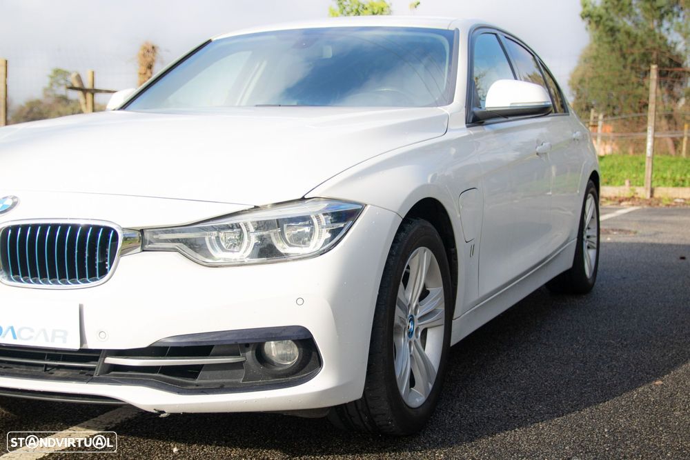 BMW 330 e iPerformance Line Sport - 14