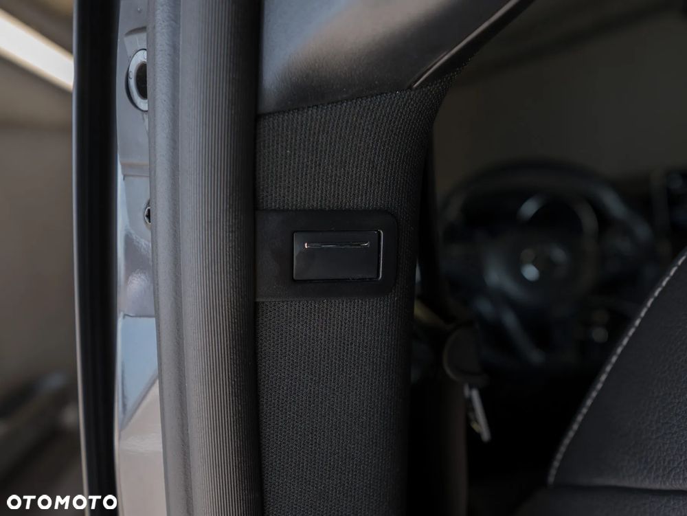 Mercedes-Benz Klasa V 300 d 4-Matic Exclusive 9G-Tronic (d³ugi) - 25