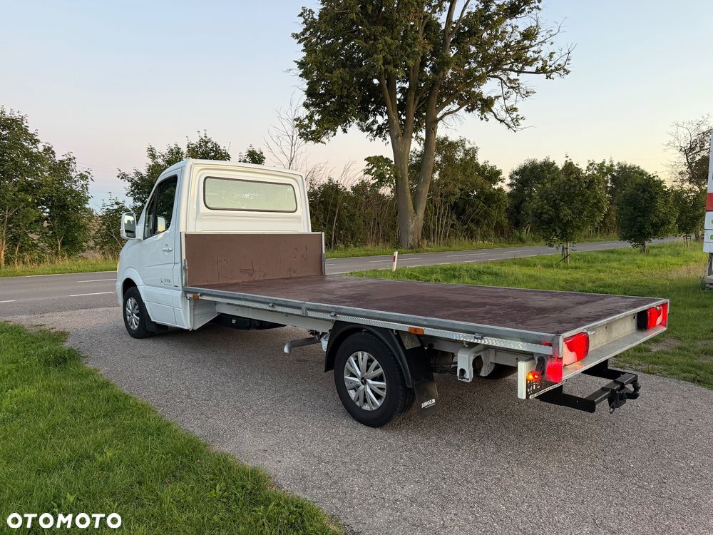 Mercedes-Benz Sprinter - 10