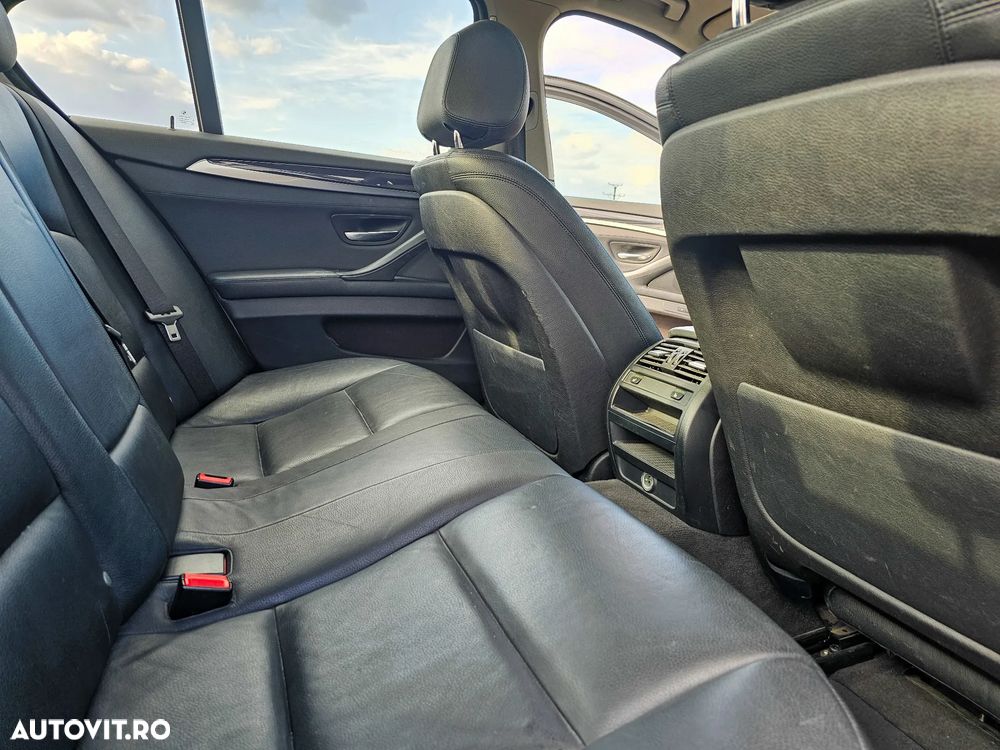 BMW Seria 5 520d Aut. Luxury Line - 22