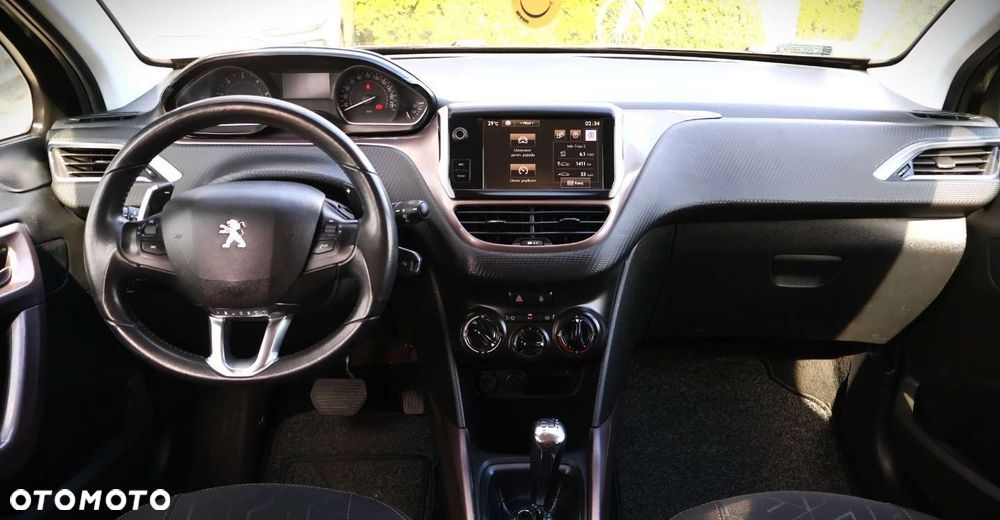 Peugeot 2008 - 12
