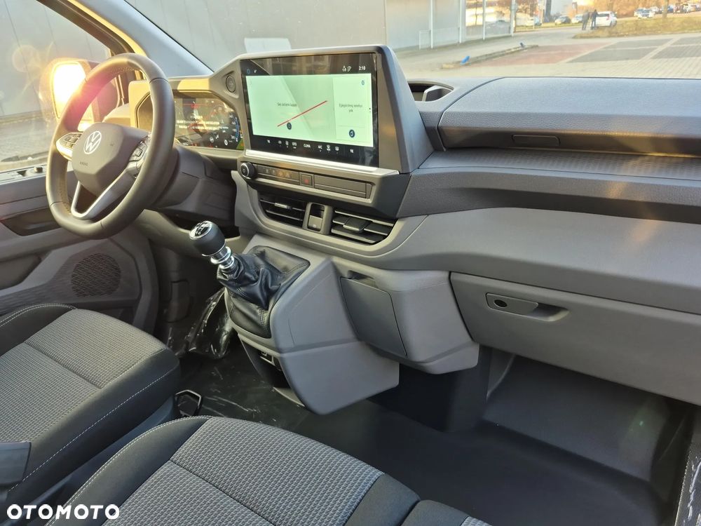 Volkswagen Caravelle - 9