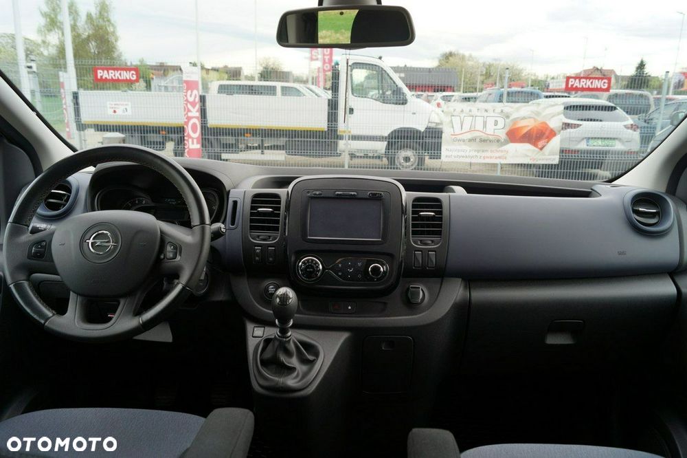 Opel Vivaro - 17