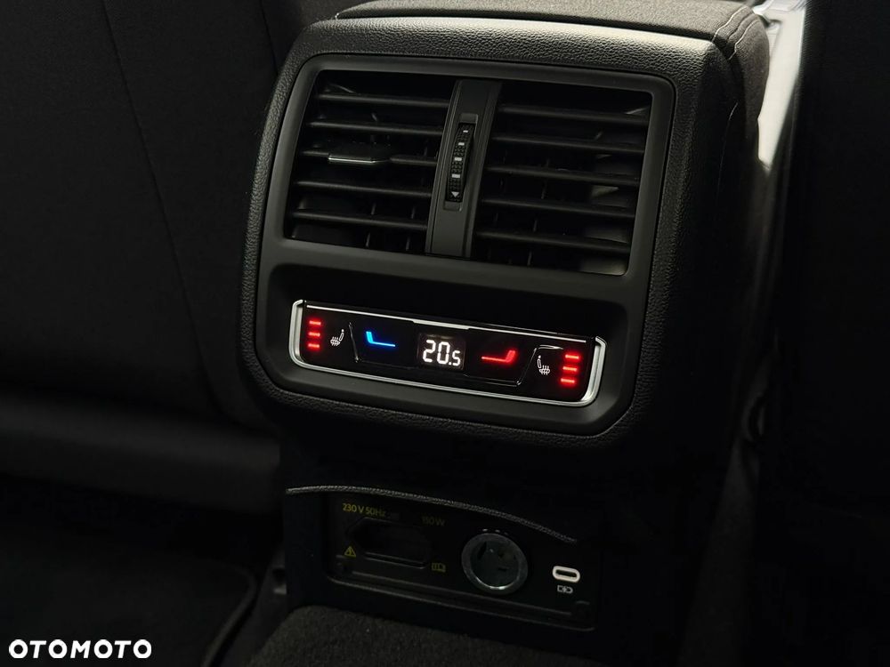 Volkswagen Arteon 2.0 TSI Essence DSG - 12