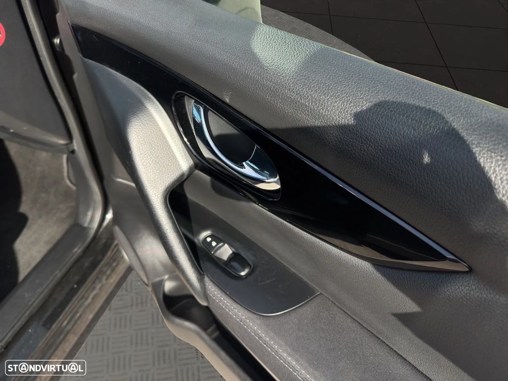 Nissan Qashqai 1.5 dCi N-Connecta 18 PS - 16