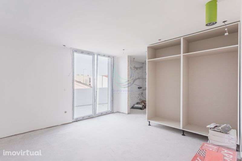 Apartamento T-4 mais 1.Roof Top com piscina no centro de Lourinha - Grande imagem: 4/10