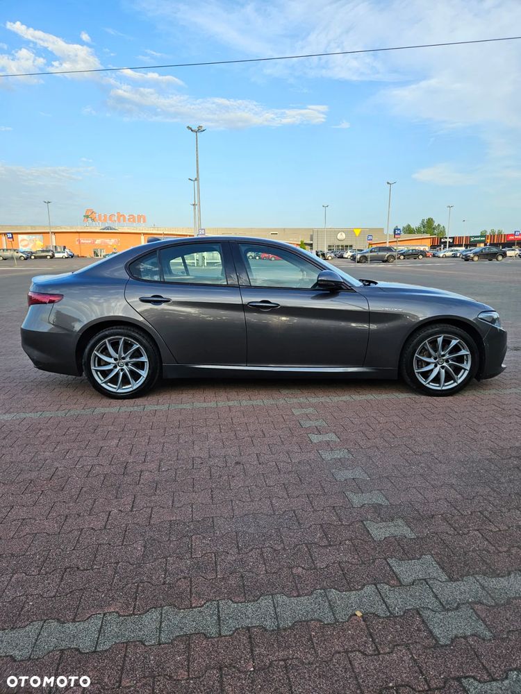 Alfa Romeo Giulia 2.0 Turbo Veloce Q4 - 8