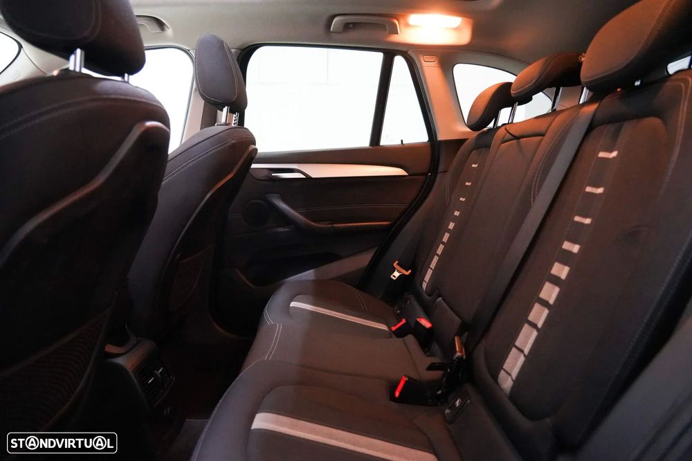 BMW X1 16 d sDrive - 7