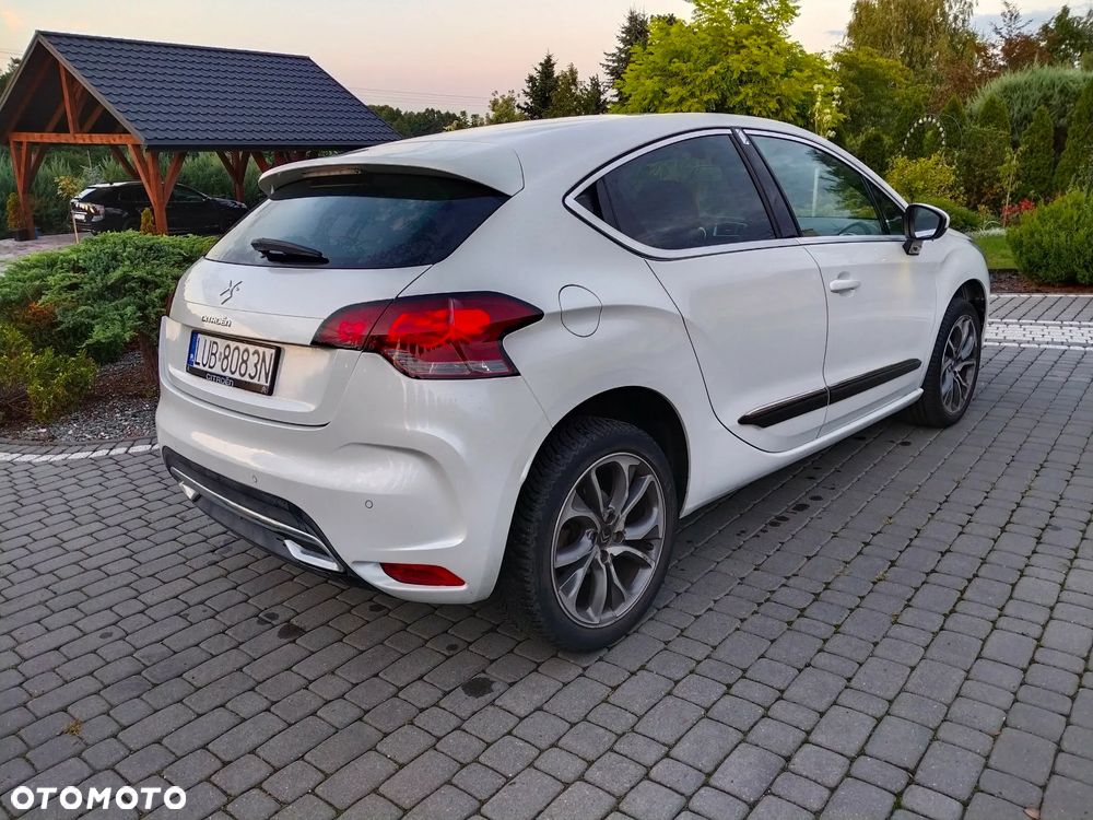 Citroën DS4 1.6 HDi SoChic - 11