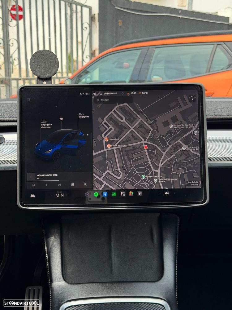 Tesla Model Y Performance AWD - 9