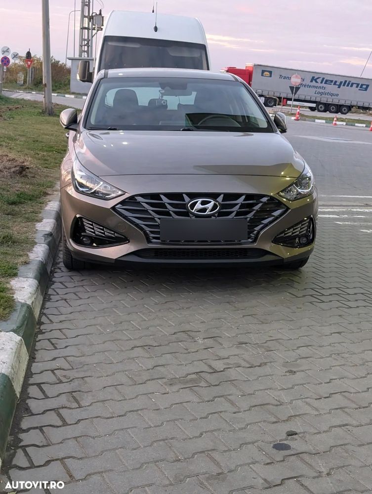 Hyundai i30 1.5 110CP 5DR M/T Highway - 12