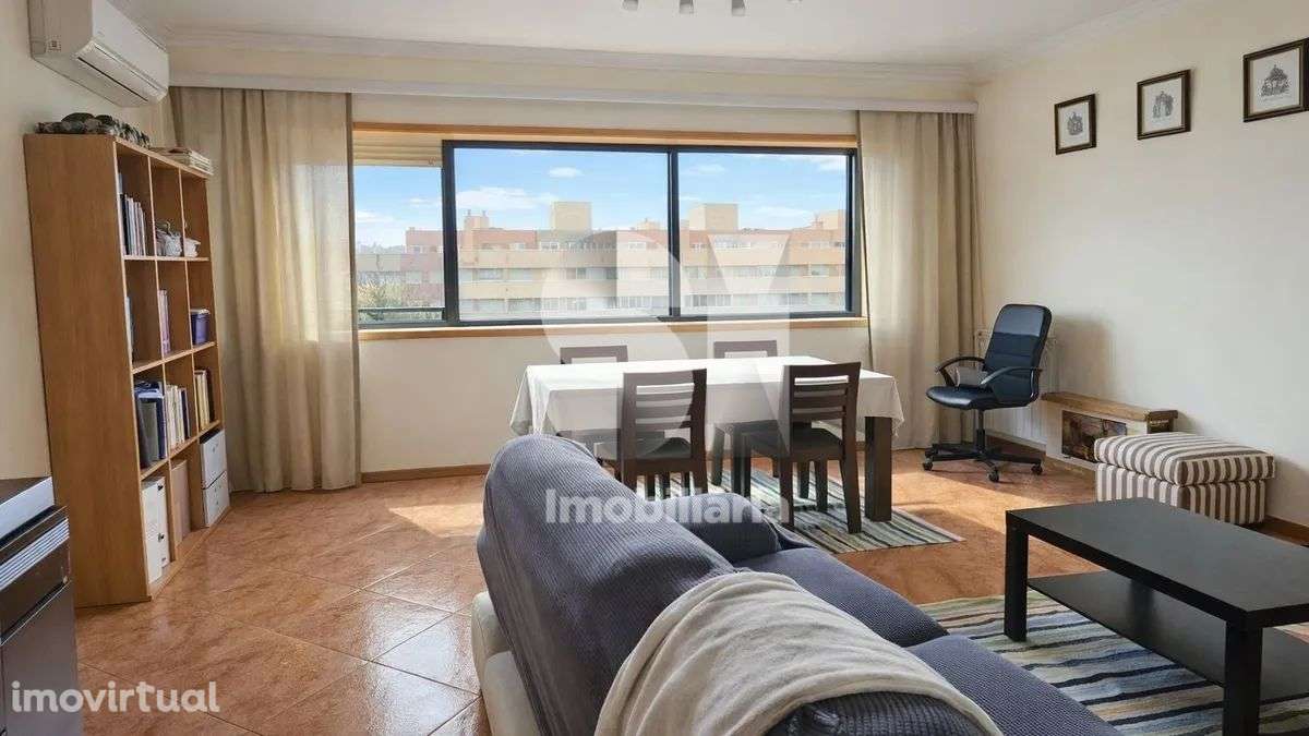 T3 com Garagem Fechada e Varanda - Vila Nova de Gaia - Grande imagem: 2/23