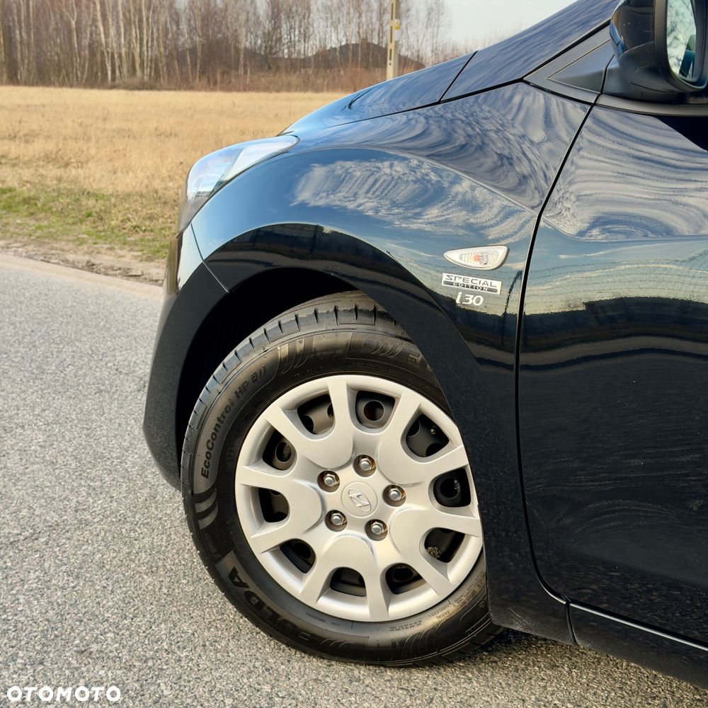 Hyundai i30 1.4 Fifa World Cup Edition - 35