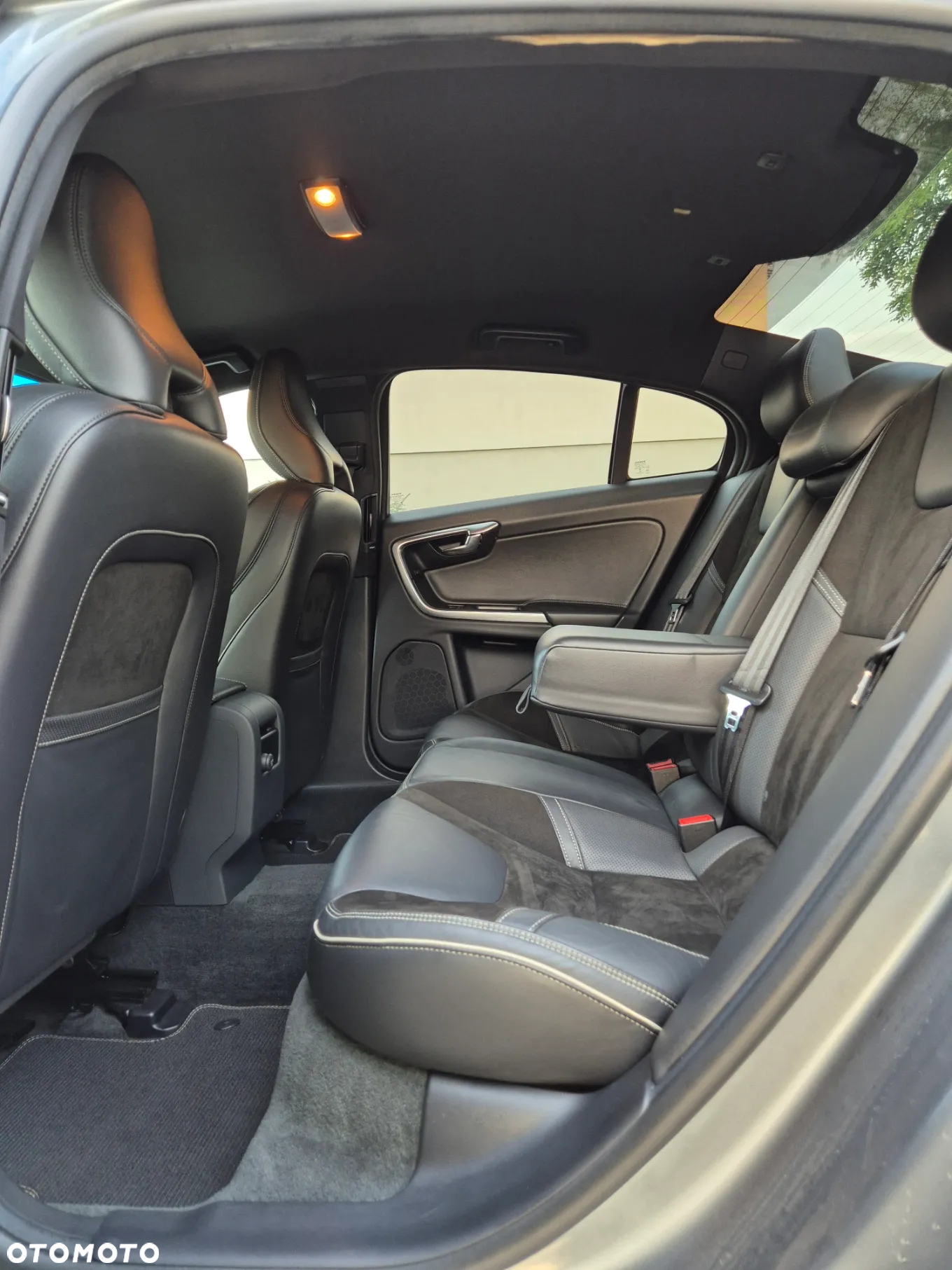 Volvo S60 D4 Drive-E R-Design Kinetic - 20