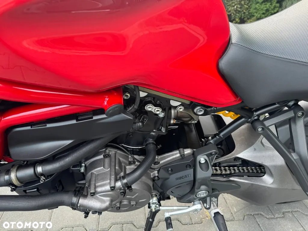 Ducati Monster - 24