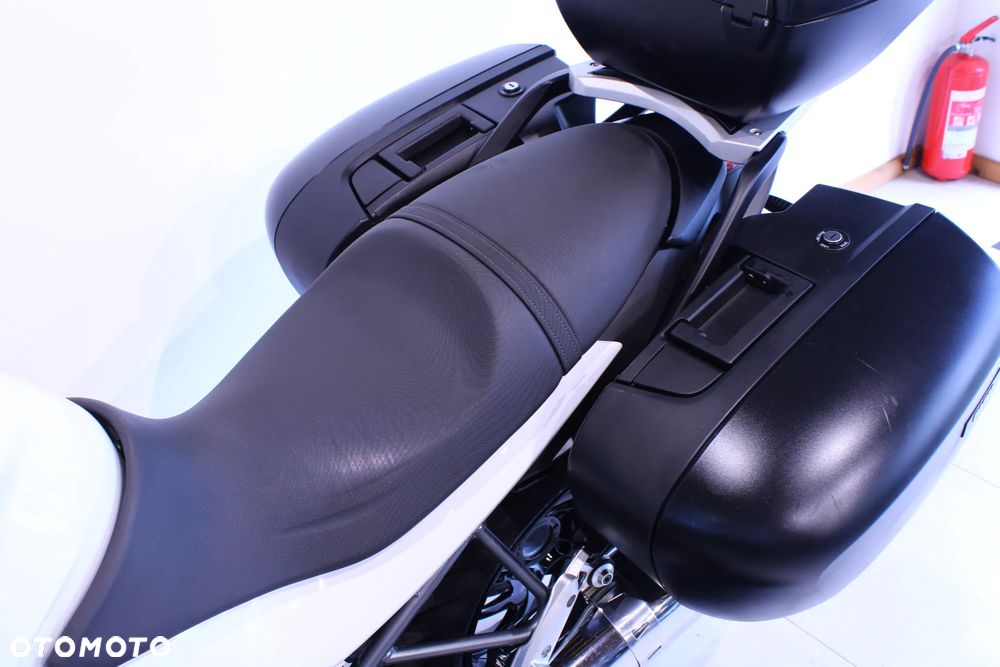 BMW R - 16