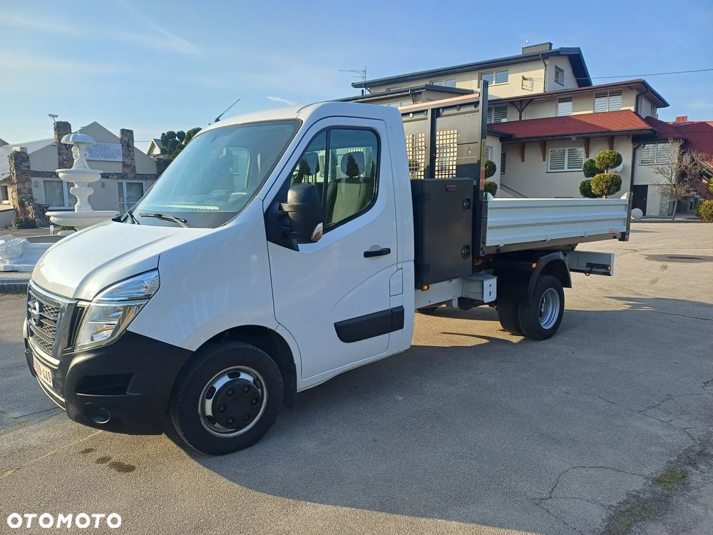 Nissan INTERSTAR - 5