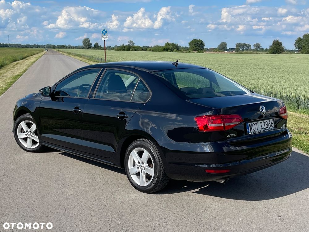 Volkswagen Jetta 1.2 TSI Comfortline - 15