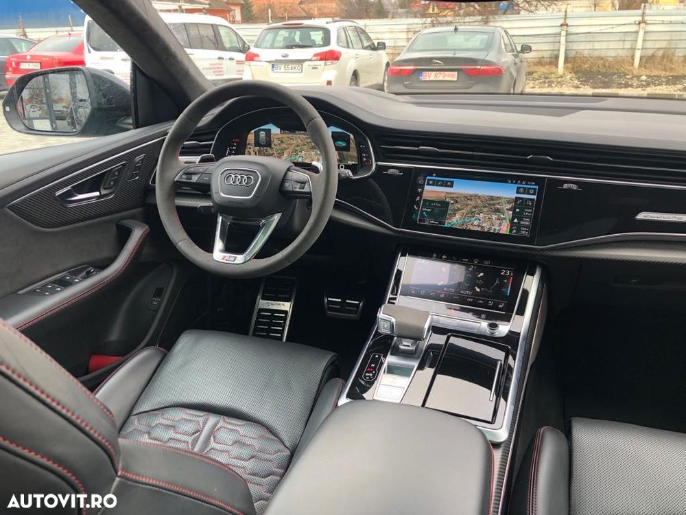 Audi RS Q8 - 5