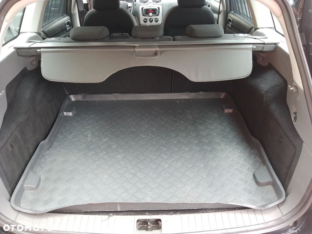 Ford Focus - 15