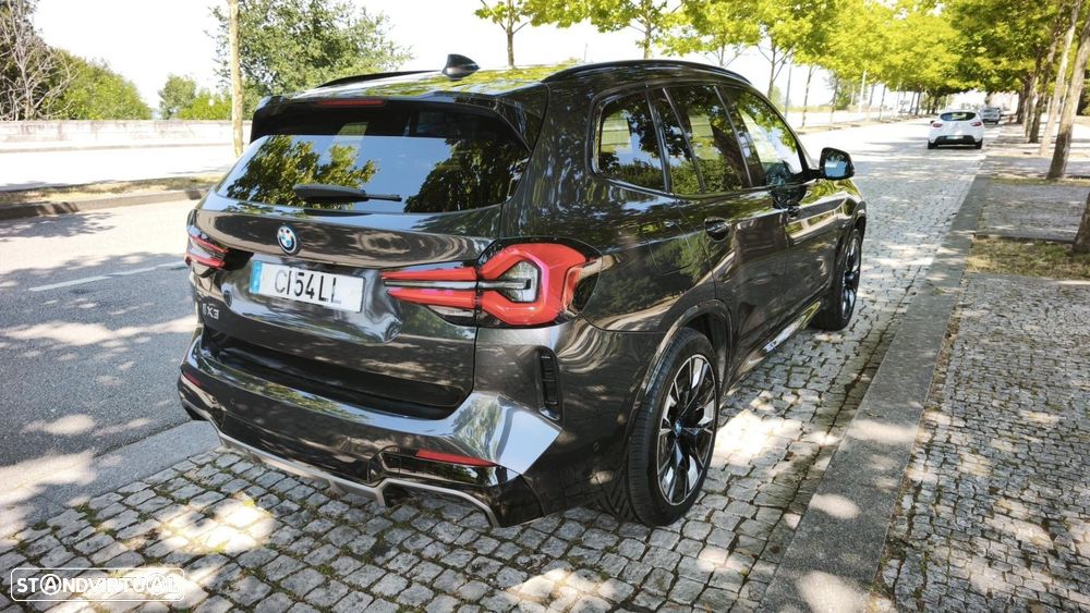 BMW iX3 M Sport Impressive - 23