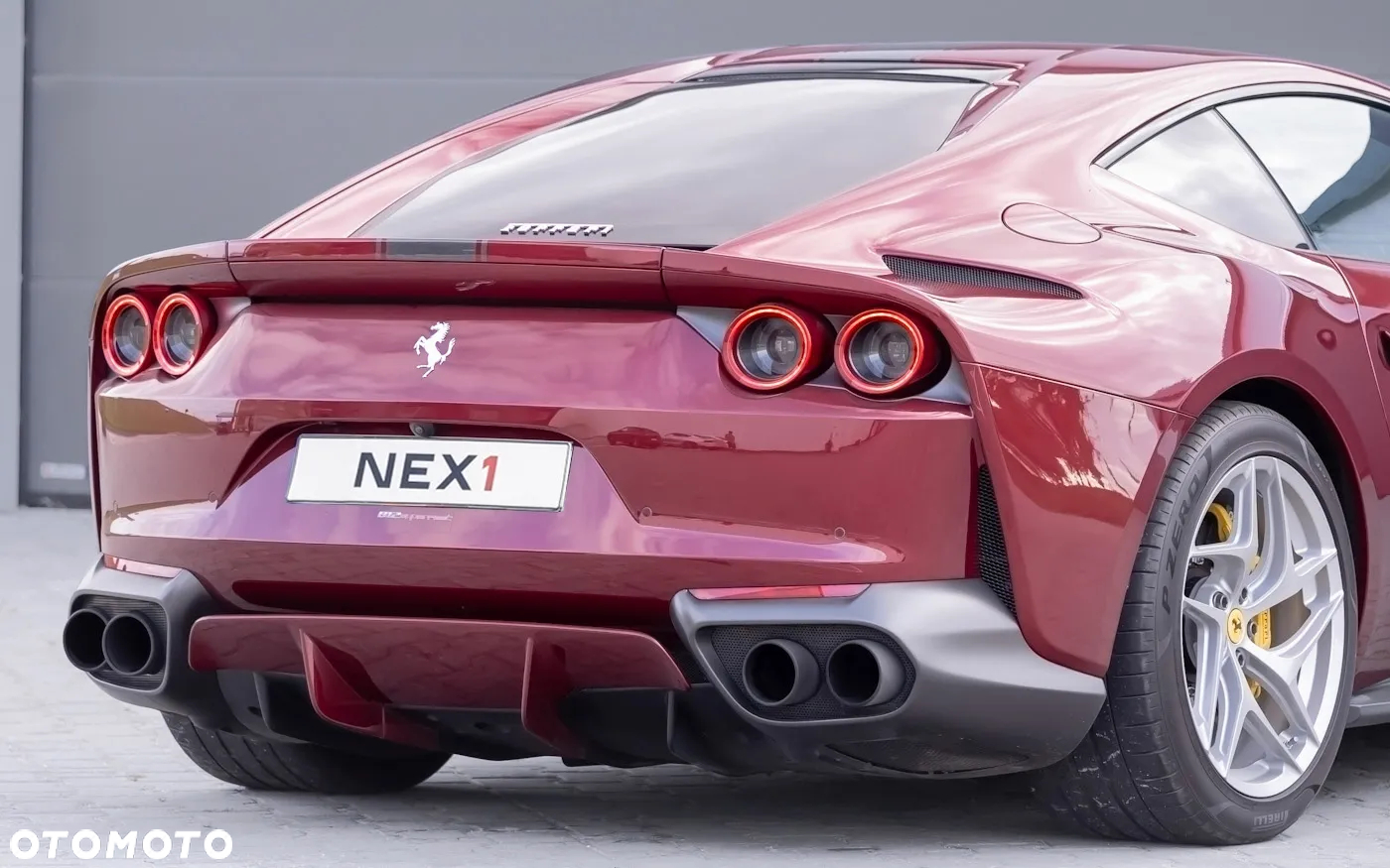 Ferrari 812 Superfast - 15
