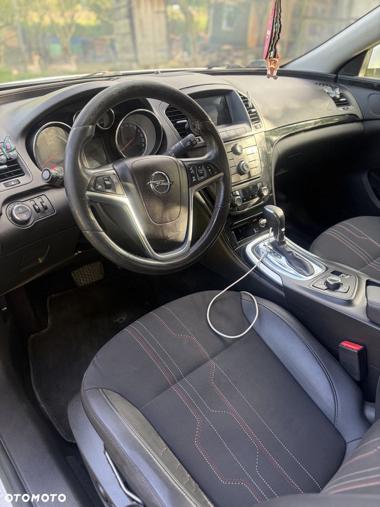 Opel Insignia - 8