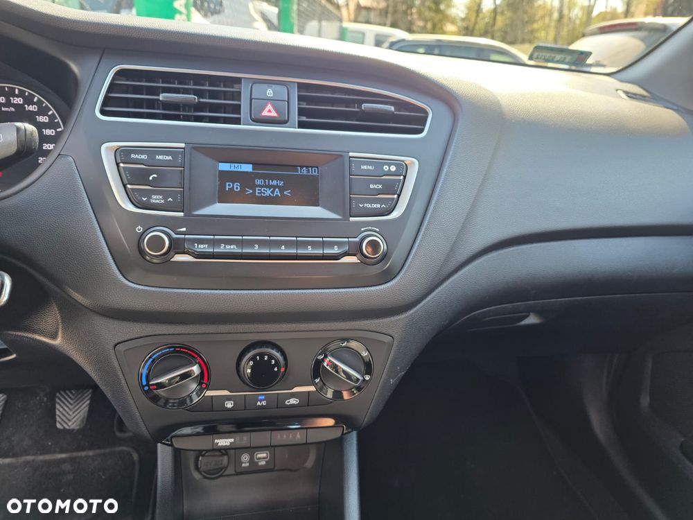 Hyundai i20 1.2 Comfort - 12