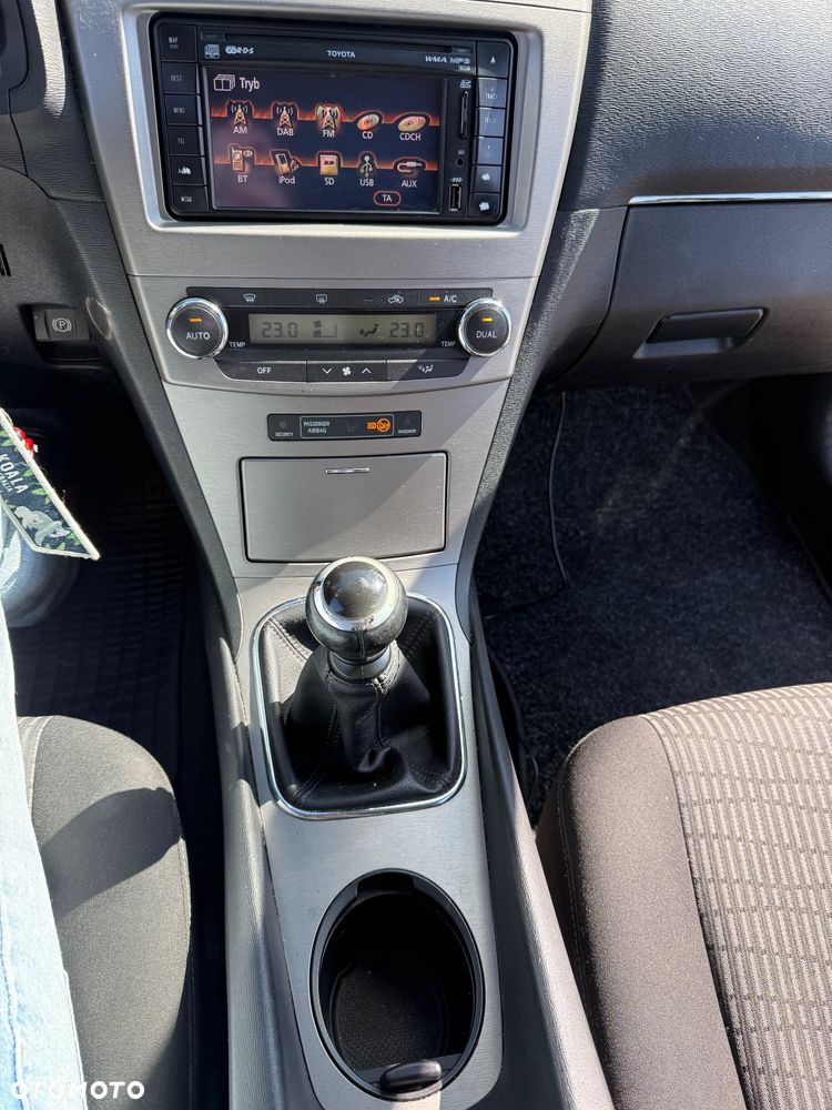 Toyota Avensis 2.0 D-4D Luna - 7