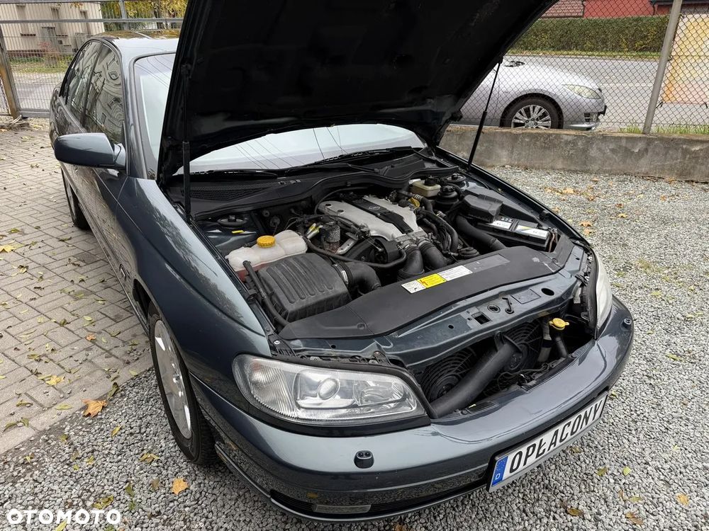 Opel Omega 3.0 Executive - 16