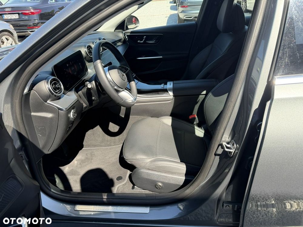 Mercedes-Benz Klasa C 200 d 9G-TRONIC AMG Line - 11