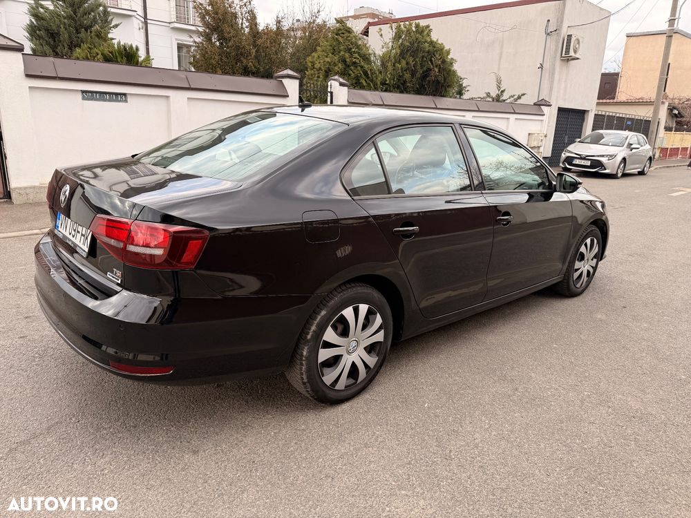 Volkswagen Jetta 1.2 TSI Comfortline - 6