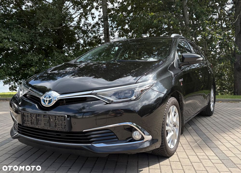 Toyota Auris Hybrid 135 Prestige - 1