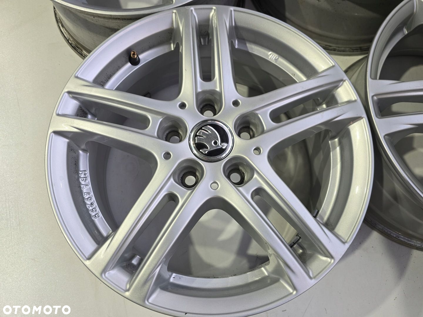 SKODA OCTAVIA II III IV SUPERB II 16 5x112 - 4