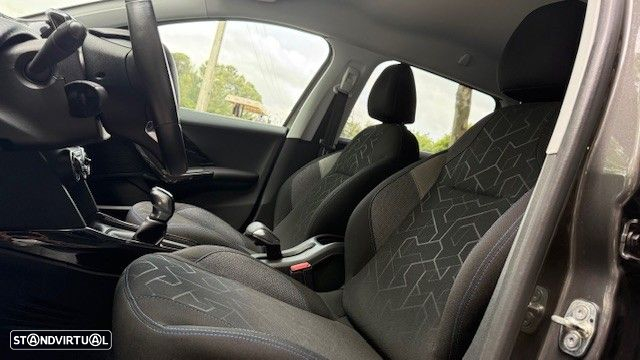 Peugeot 2008 1.5 BlueHDi Signature - 6