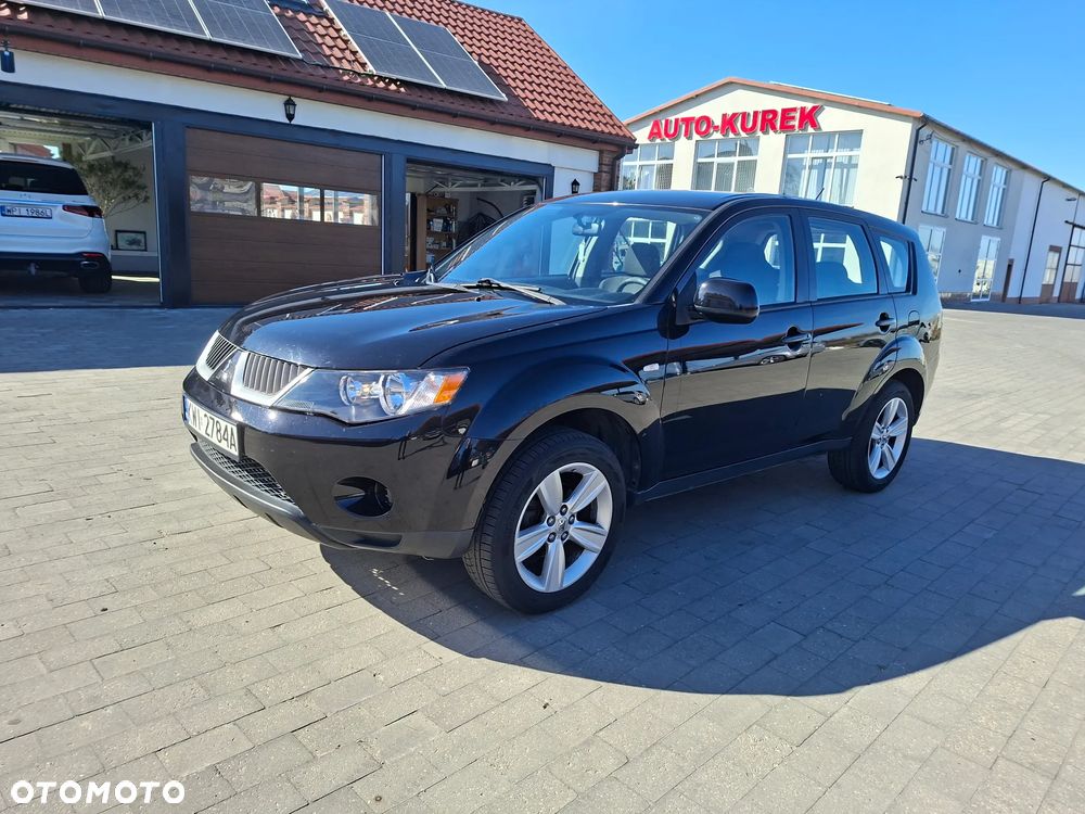 Mitsubishi Outlander 2.0 DI-D 4WD Intense - 1