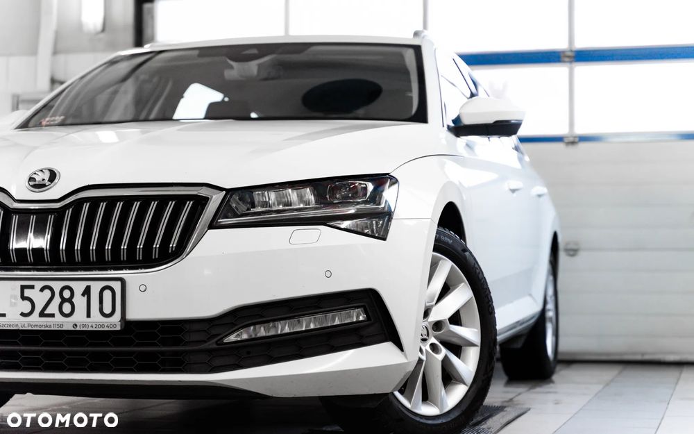 Skoda Superb 2.0 TDI Ambition DSG - 17
