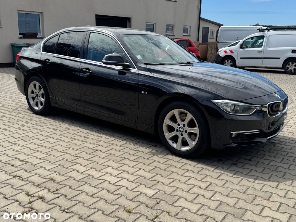 BMW Seria 3 330d xDrive Sport-Aut Luxury Line - 12