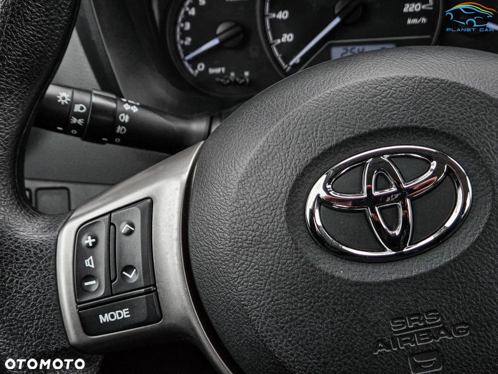 Toyota Yaris 1.0 VVT-i - 24