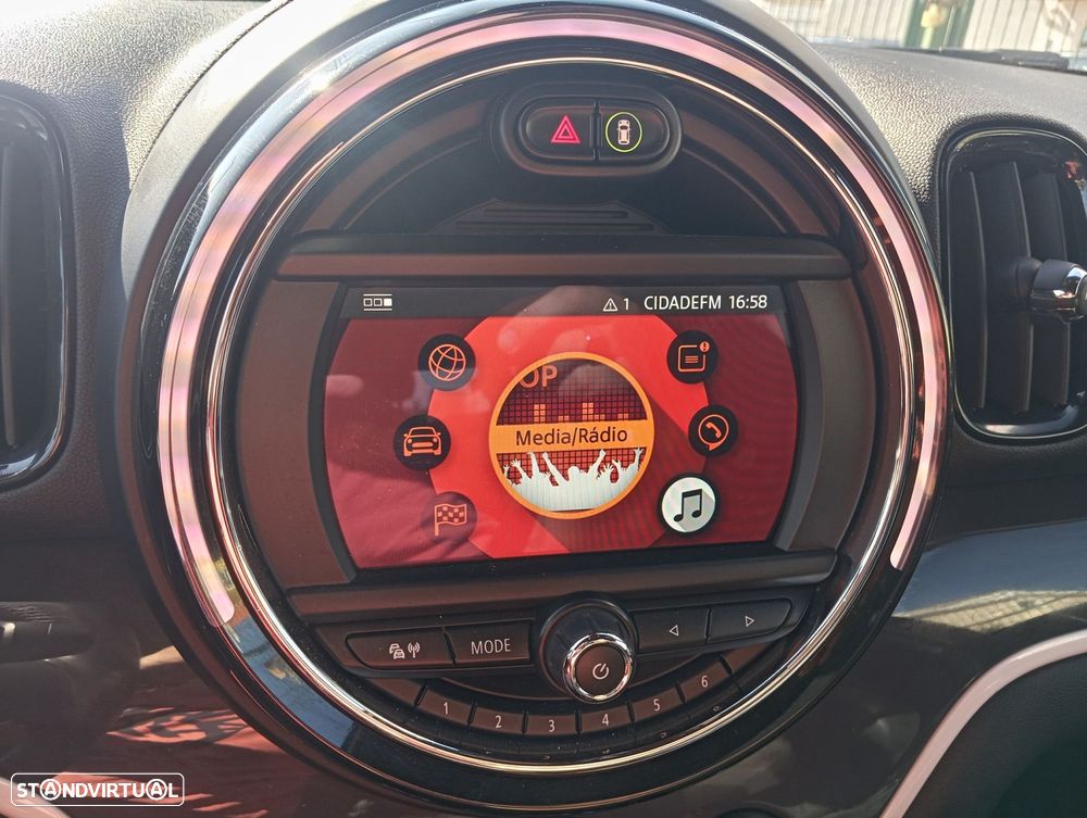 MINI Countryman Cooper SE ALL4 Auto - 18