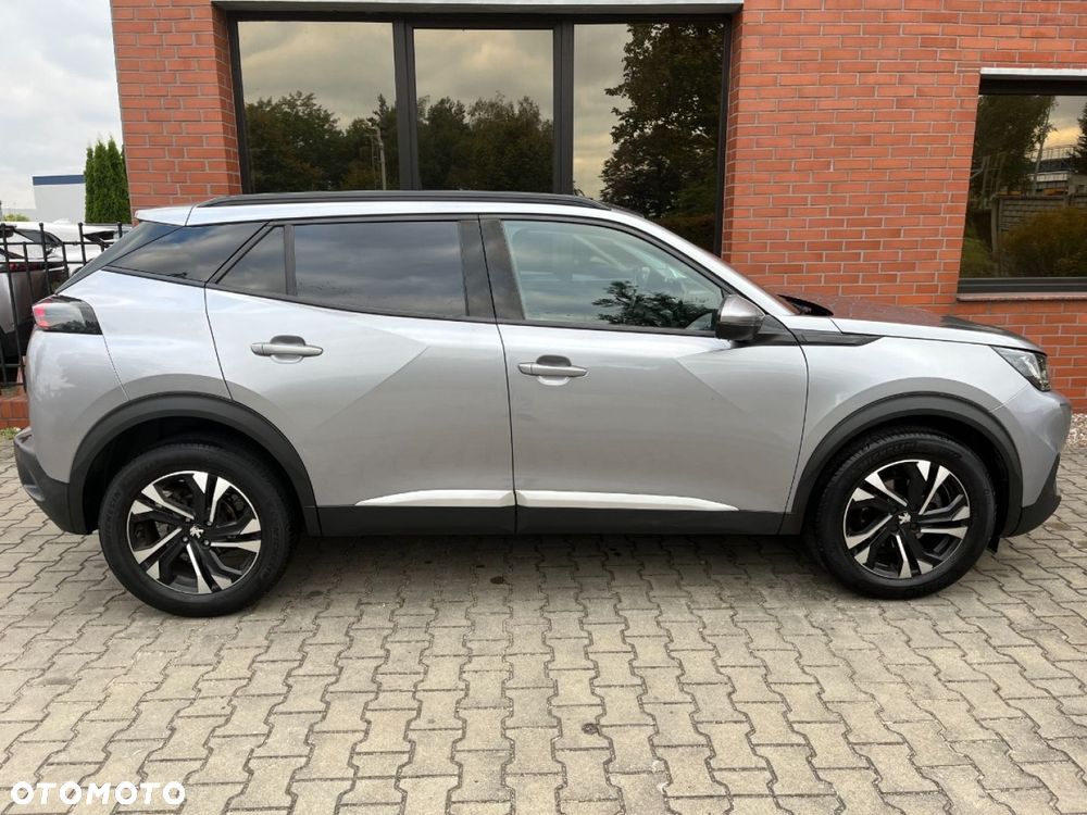 Peugeot 2008 PureTech 100 Allure S&S BVM6 - 28