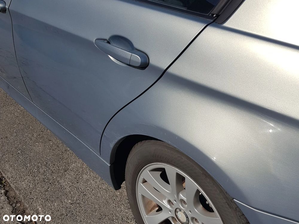 BMW Seria 3 320i - 37