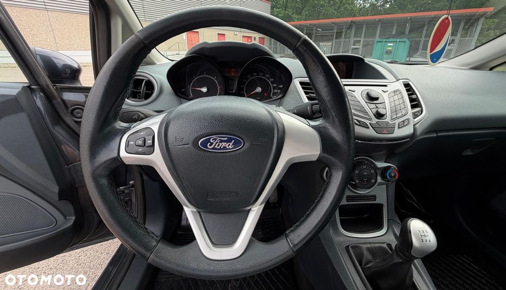 Ford Fiesta 1.6 TDCi Titanium - 15